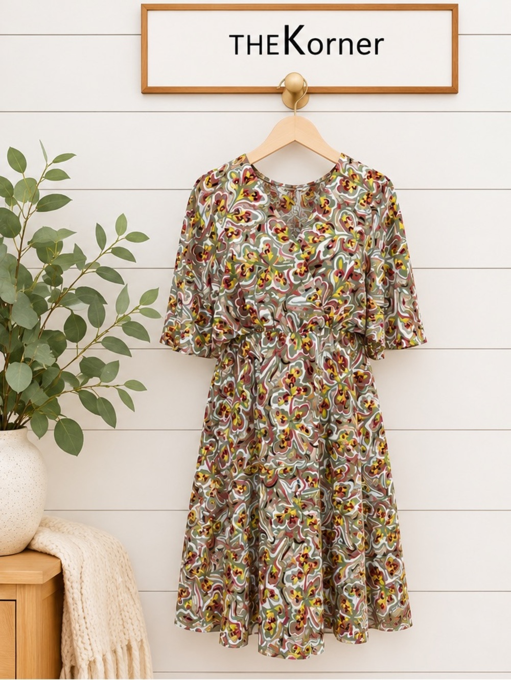 THE KORNER – Floral Wrap Dress size S